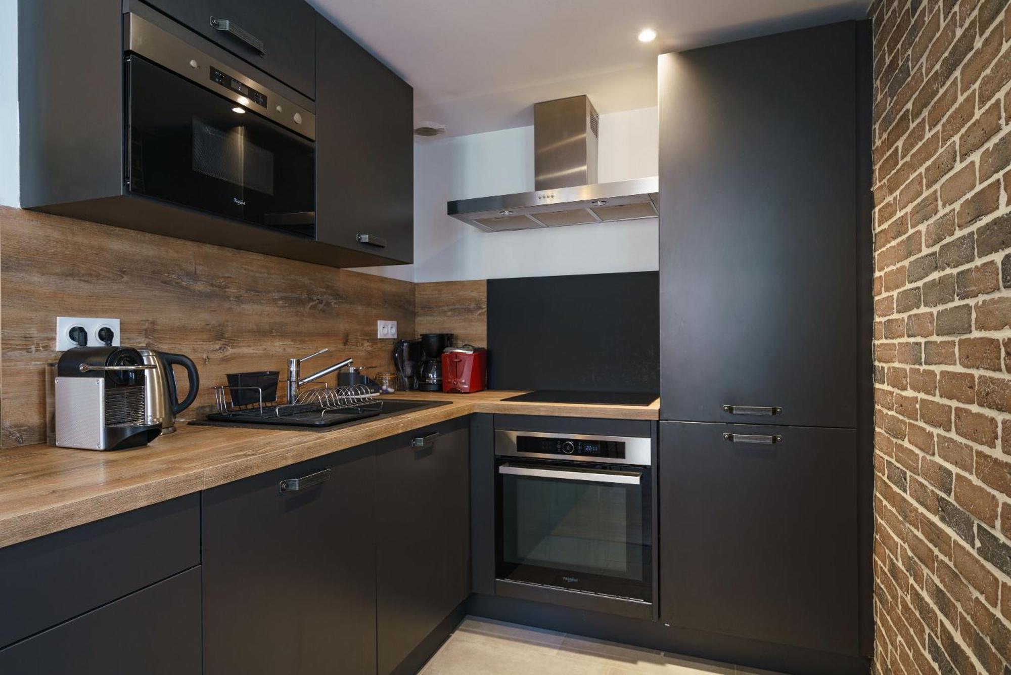 Le Baleschoux - Parking - Prestiplace Collection تور المظهر الخارجي الصورة