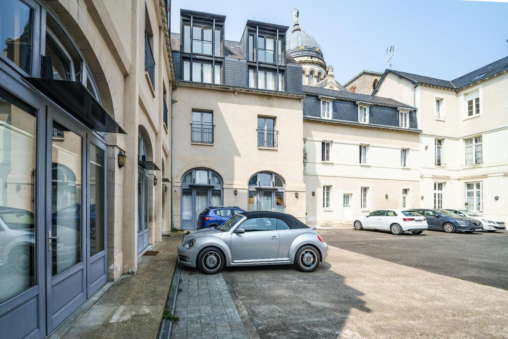 Le Baleschoux - Parking - Prestiplace Collection تور المظهر الخارجي الصورة